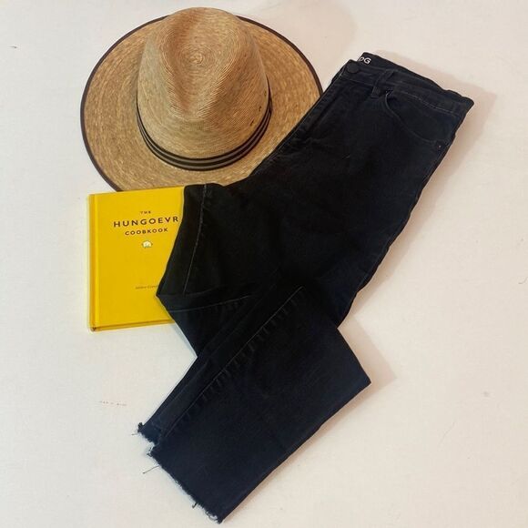 BDG Black Super High Rise Twig Ankle Jeans - Picture 1 of 6